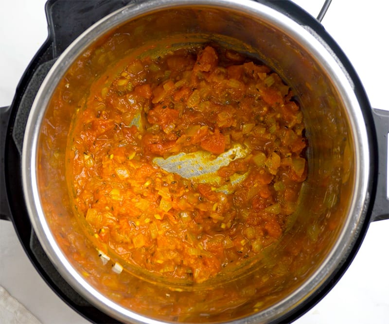 Aloo Gobi spiced tomato sauce in the Pot