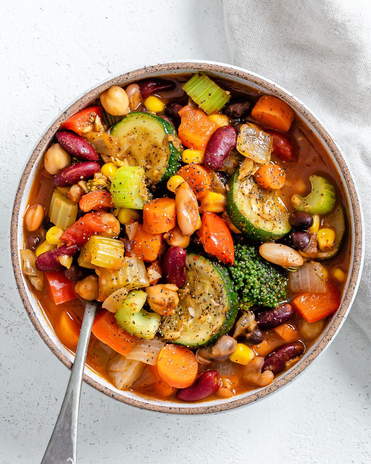 https://foodsharingvegan.com/mixed-bean-and-vegetable-stew/