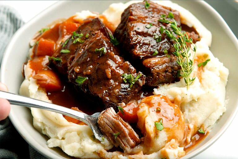 Instant Pot Short Ribs With Garlic & Wine