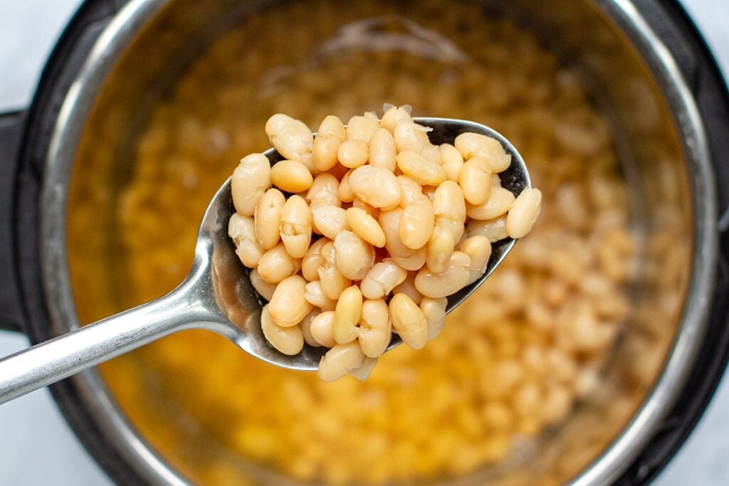 white beans cooked in instant pot