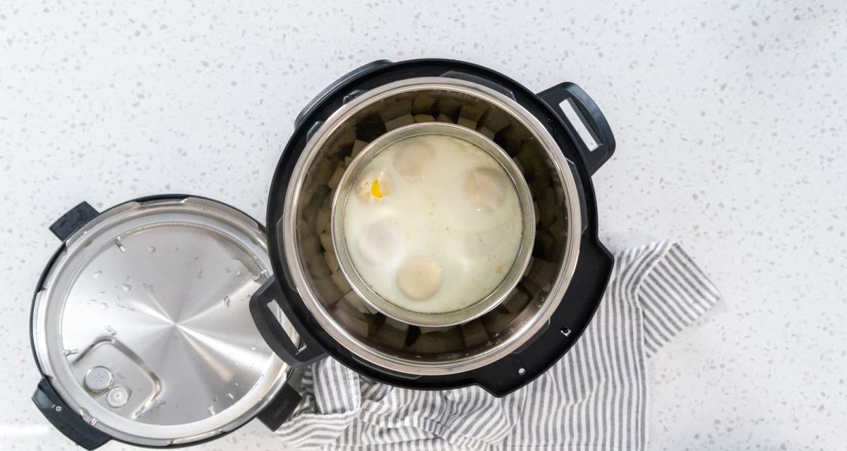 cooking eggs in instant pots