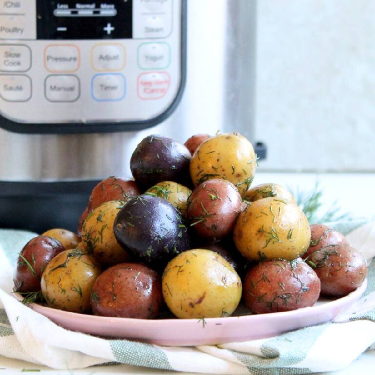Flavorful pre-cooked baby potatoes tossed with fresh dill, garlic, and olive oil for a quick, aromatic side dish that's perfect for any meal.







