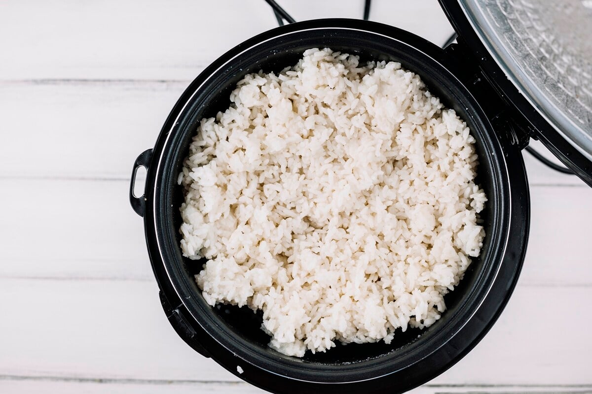 boiled rice in steamer