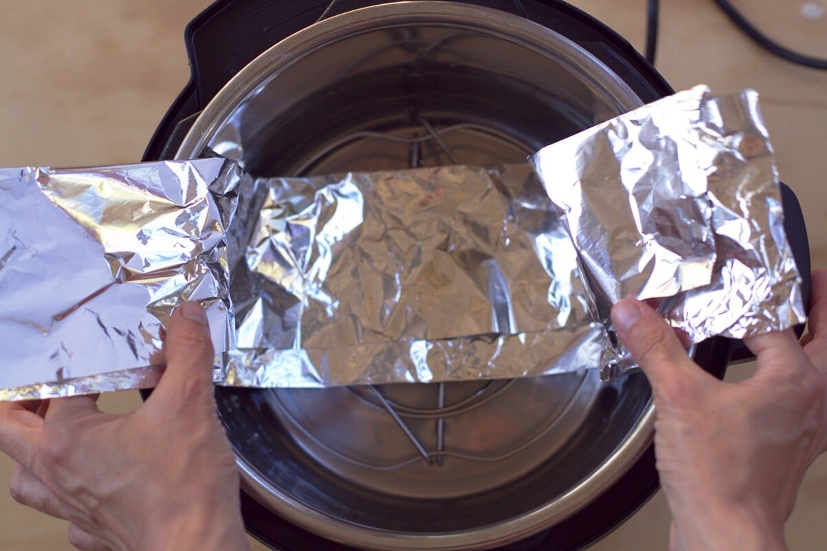 aluminum foil is placed inside the installation pot