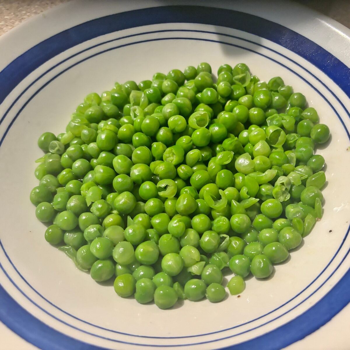 cooked peas