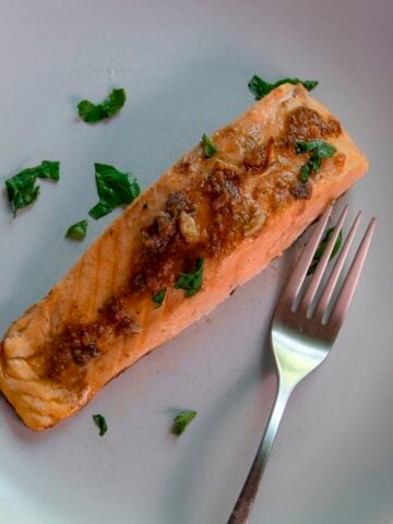 salmon dinner with garlic sauce