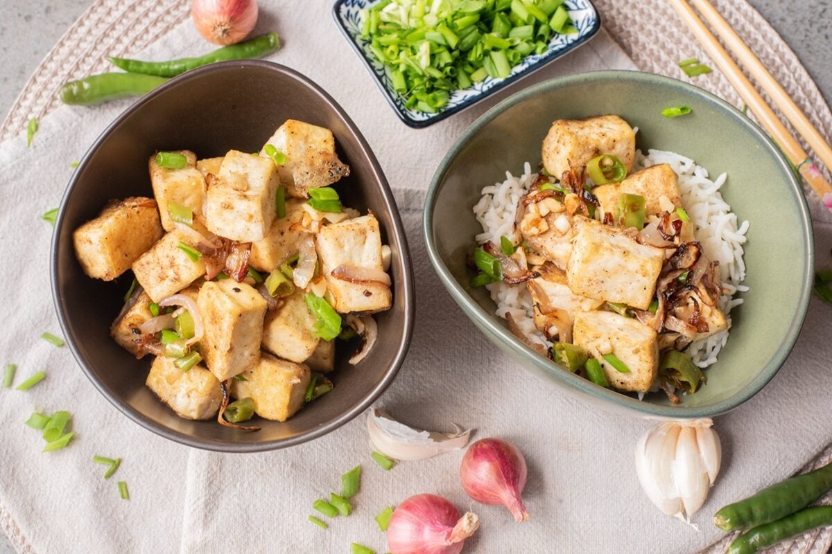 air fryer salt pepper crispy tofu with rice