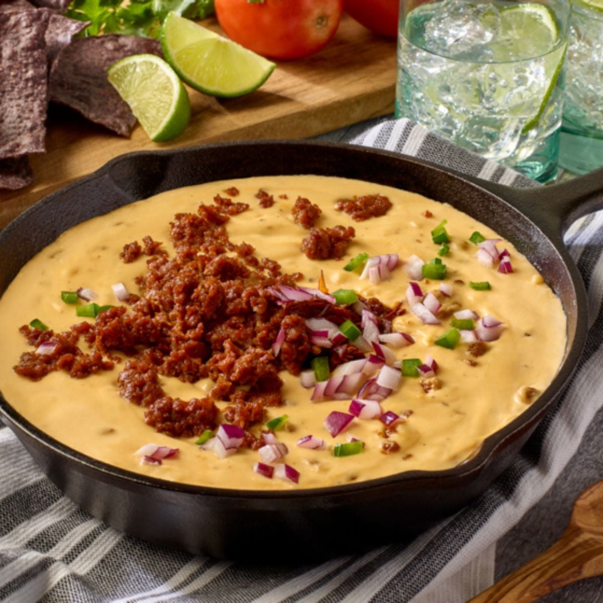 Taco Chicken & 3-Cheese Queso Dip