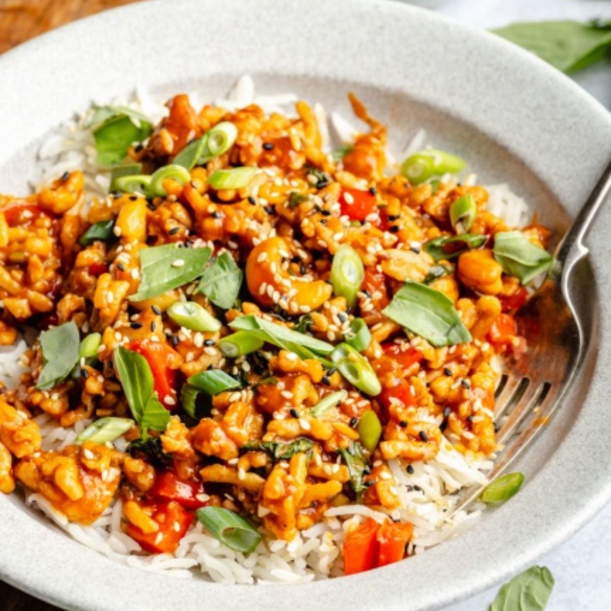 Sweet and Spicy Gochujang Chicken Bowls