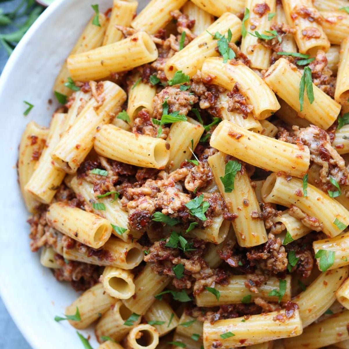 Pasta with Chicken Sun Dried Tomatoes and Garlic