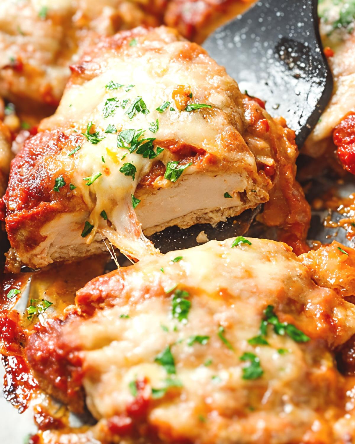 Keto Chicken Parmesan โ Crispy Low Carb Italian Dinner