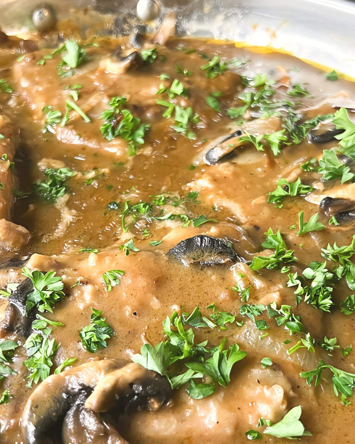 Skillet Smothered Pork Chops & Gravy